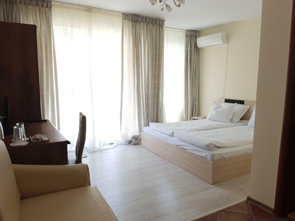 Guesthouse Zanier Несебир Екстер'єр фото